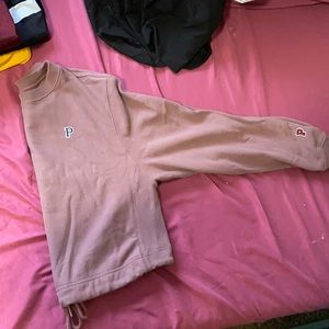 Crop pink sweatshirt